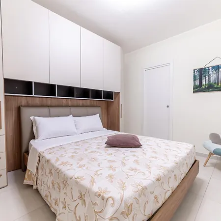 Luca Flat - Tiburtina Train Station & Wi-fi